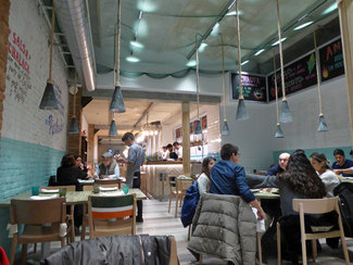 Vista de la sala del restaurante desde nuestra mesa