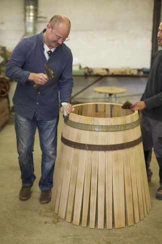 Bodegas Luis Alegre: Alejandro Simó, el encantador de robles.