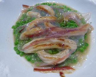 Guisantes del Maresme con espardenyes y panceta
