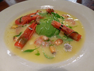 Ceviche de gambita roja y aguacate