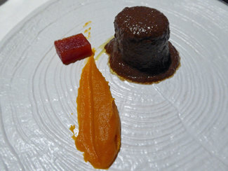 Liebre a la royale " a la cuchara". 