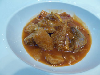 Callos y morros guisados a la manera tradicional(media ración)