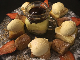 Torrijas, leche frita y bizcochada