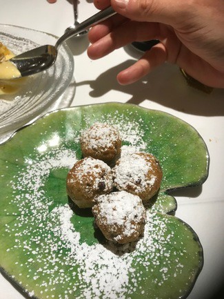 Mmmmmm, esos buñuelso de chocolate.