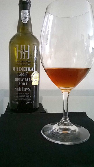 Henriques & Henriques Sercial 2001