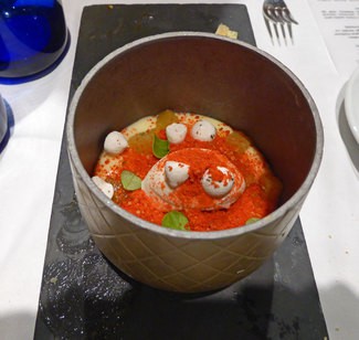 Piña dorada abierta