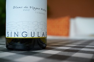 Mas Llunes singulars blanc de Vinyes Velles 2015