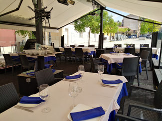 Terraza, frente a la plaza de toros de Aranjuez
