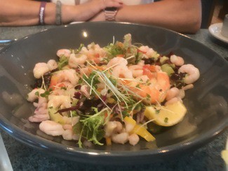 Ensalada de gambas.