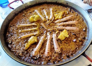 Arroz de galeras, rape, boletus y foie