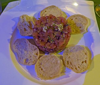 Tartar de atun al estilo oriental
