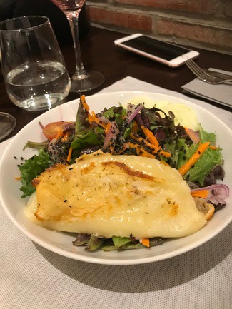 Ensalada de provolone.