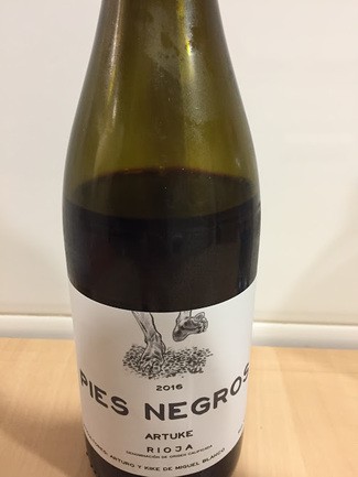 Artuke Pies Negros 2016