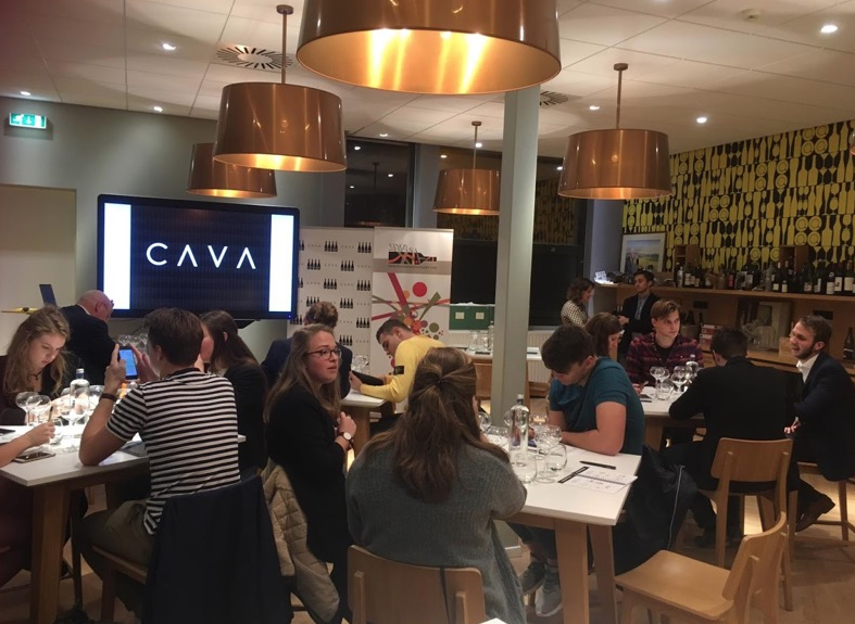 La DO Cava finaliza las jornadas de formación que han estado impartiendo por Holanda y Bélgica