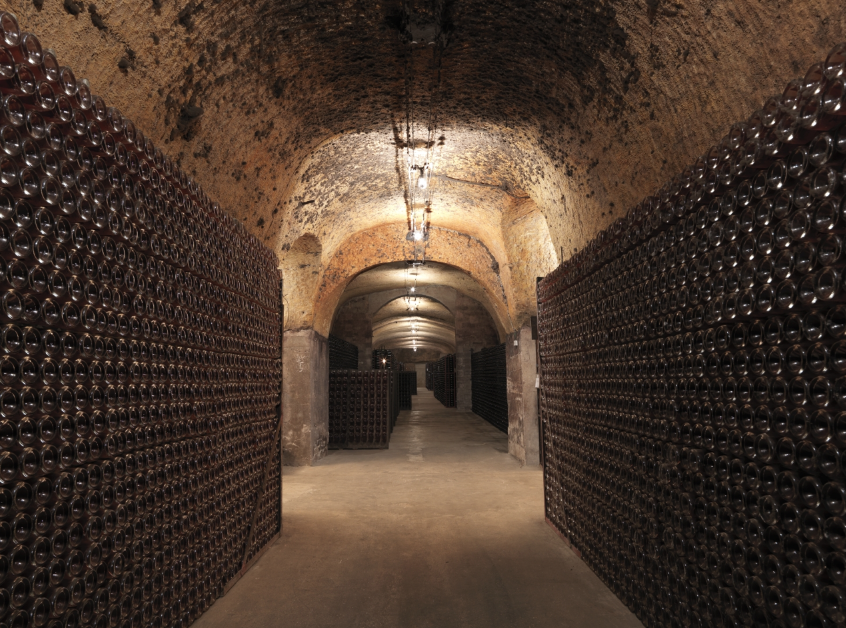 Reposo de las botellas de Champagne Mondet