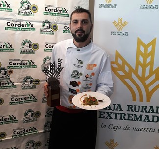 El chef Víctor Encinal gana el XI Premio Espiga Corderex-Caja Rural de Extremadura