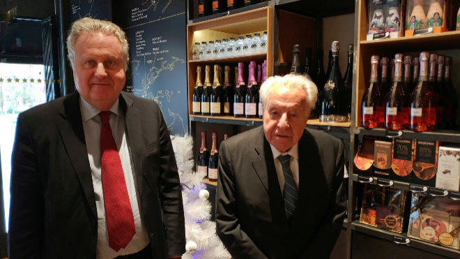 La familia Ferrer comprará seis bodegas al grupo Freixenet