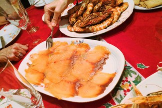 Langostinos y salmón ahumado