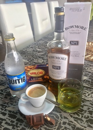 Con el café y el chocolate