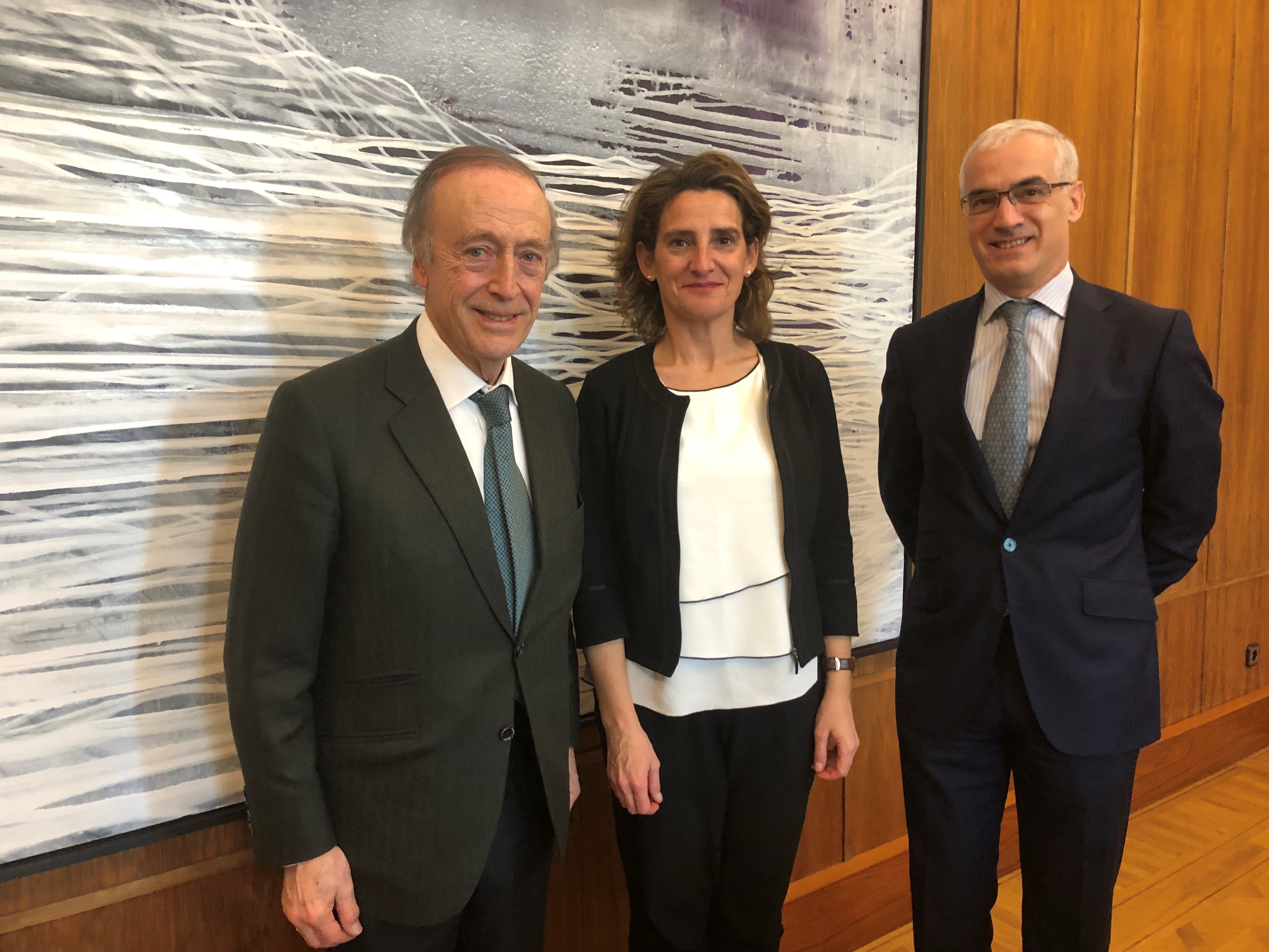 La FEV traslada a la ministra Teresa Ribera el compromiso de las bodegas ante el cambio climático