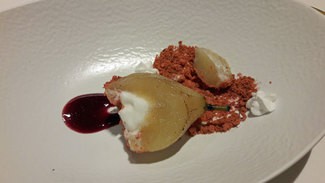 Pera con helado de coco, detalle del relleno