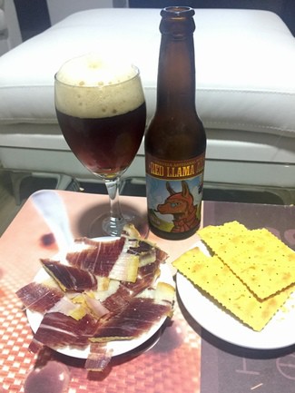Con el jamón y las galletas de queso