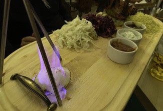 Espada de carnes y verduras