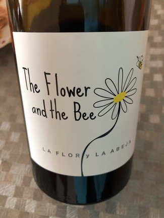 The flower and the bee Sousón 2016