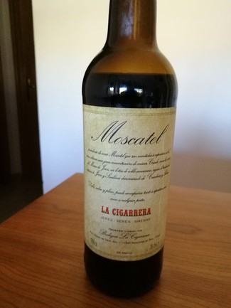 La cigarrera Moscatel