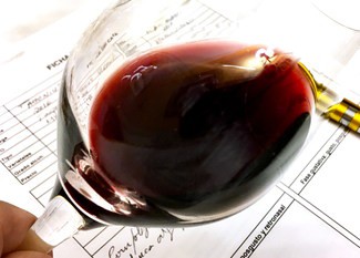 Color del vino en la copa