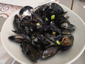 Mejillones con apio y nata
