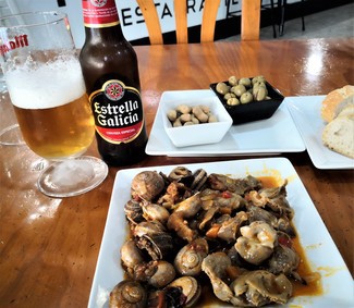 Con los caracoles y las mollejas