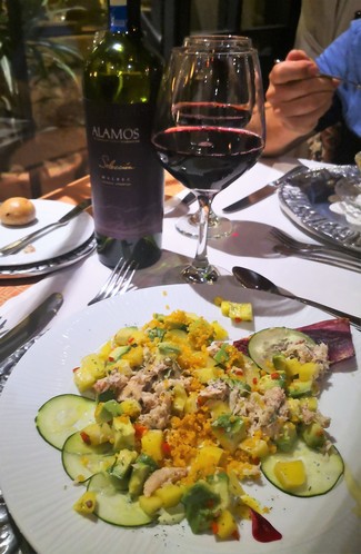 Con la ensalada de cangrejo