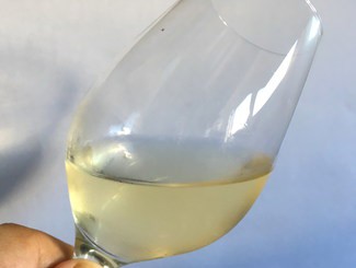 Color del vino en la copa