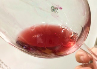 Color del vino en la copa