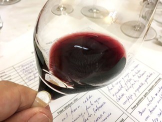 Color del vino en la copa