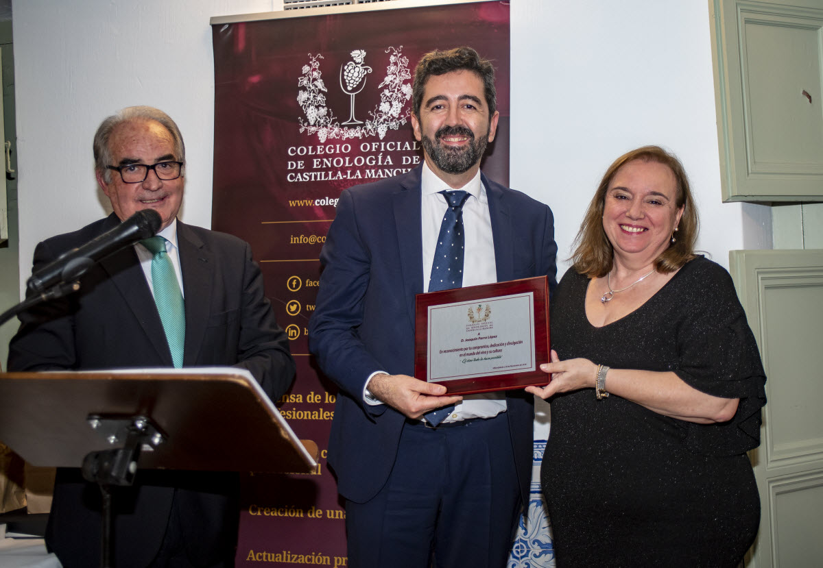 Joaquín Parra de Wine Up! comunicador del año 2019 en el Sector del Vino
