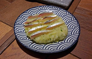 "Papas Aliñas" sevillanas con caballa