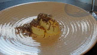 1er postre : Pastel de Queso con tuber melanosporum