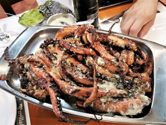 800 grs de pulpo...