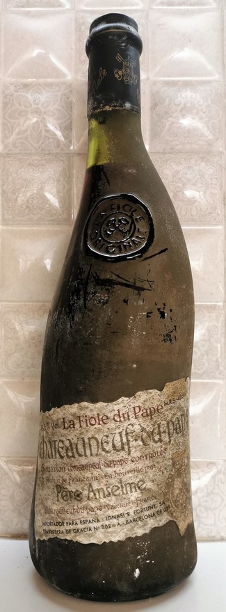 Alucinante forma de la botella