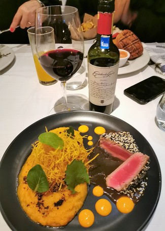 Con el atún rojo