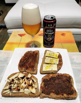 Con las tostas variadas