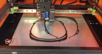 Familia Torres colabora en la fabricación de material sanitario con impresión 3D