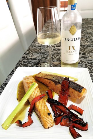 Con el salmón en salsa de piña, jengibre y cardamomo