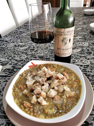 Con las lentejas con manitas