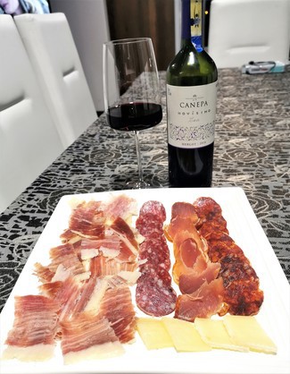 Con el queso curado, el jamón y los embutidos ibéricos