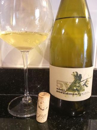 Abel Mendoza 5V Blanco 2016