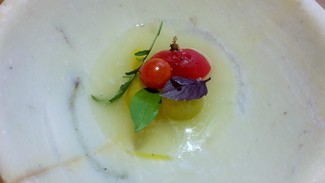 Da nosa horta : Tomate- figueira - leite fresco