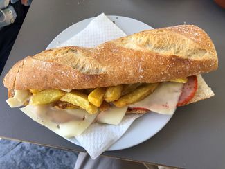 bocadillo lomo